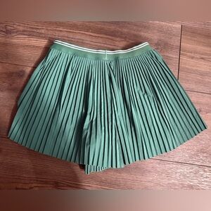 Athleta Girl Pleated Active Green Skort Size 7 Small